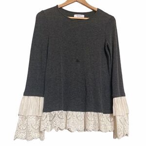 Bailey 44 Lace Trimmed Top Small